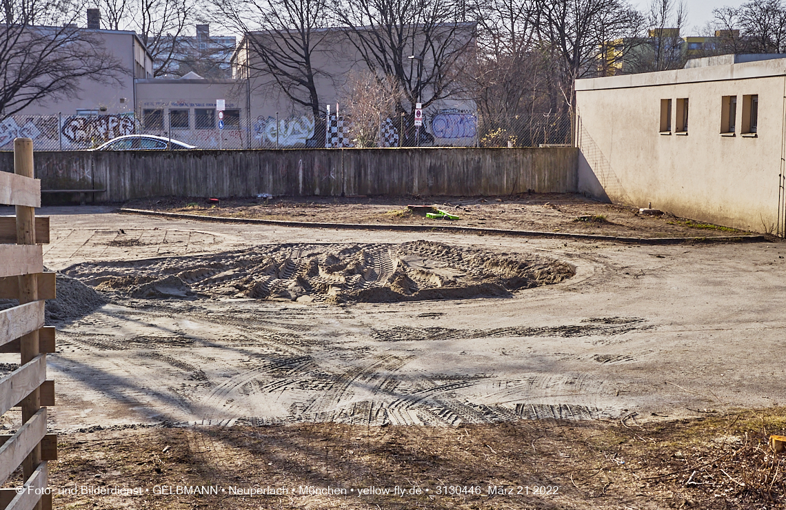 21.03.2022 - Baustelle am Haus für Kinder in Neuperlach